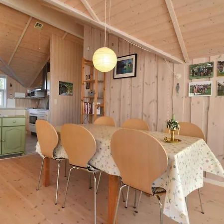 2 Bedroom Awesome In *