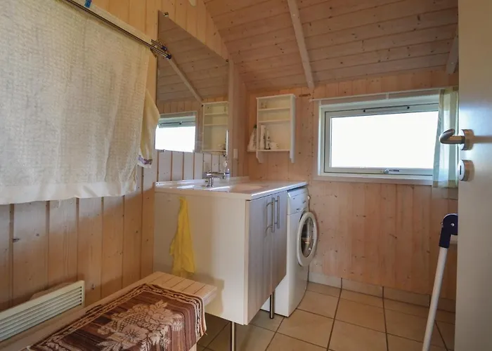 Two-bedroom In * Hovborg
